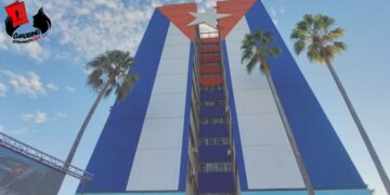 La Revolución, como un sol para amanecer la Patria