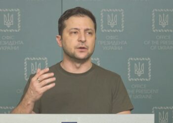 Presidente de Ucrania condenó a la OTAN