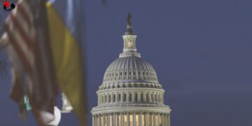 EE.UU. y sus aliados planean crear «Gobierno ucraniano de Zelenski en el exilio»