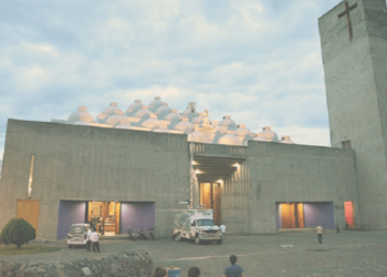 La catedral de papel maché, la exigencia de su dios