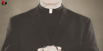 Los falsos y los verdaderos sacerdotes