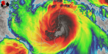 Julia se degrada a tormenta tropical en Nicaragua
