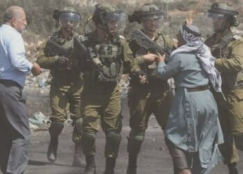 Palestinos protestan contra aumento del asedio israelí