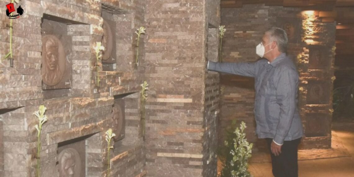 Presidente cubano evoca traslado de los restos del Che a Santa Clara