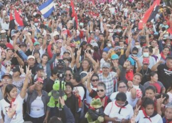 Con multitudinaria caminata, Nicaragua celebró la Victoria del Pueblo Alcalde