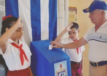 Más del 68% de electores cubanos ejercieron su derecho al voto