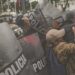 Protestas en Perú provocan 17 muertes más, tras represión brutal