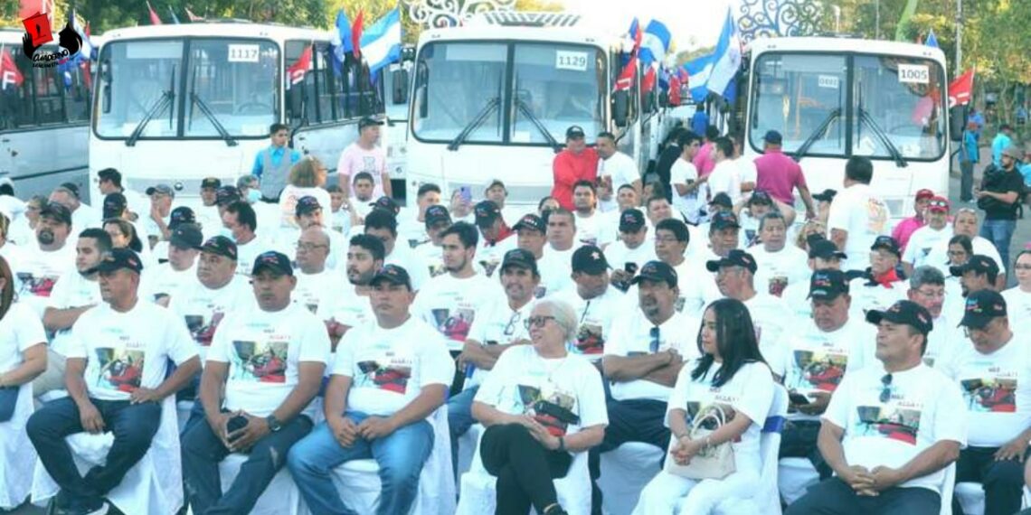 Gobierno de Nicaragua entregó lote de autobuses rusos a cooperativas del transporte
