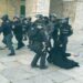 Policía de Israel asalta Mezquita Al-Aqsa por segundo día