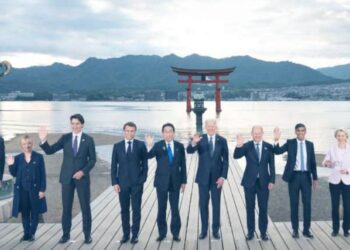 G7, el barco de los necios