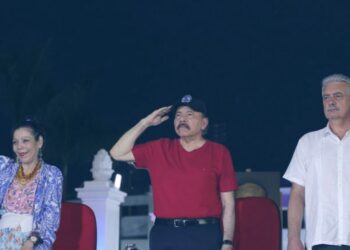 Declaraciones de la Compañera Rosario Murillo después de la entrega de buses a Cooperativas de transporte