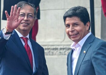 Petro en la mira: la derecha afila su estrategia en Colombia