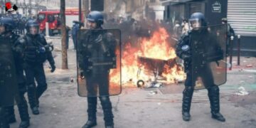 Más de 70 detenidos tras sexta noche de protestas en Francia