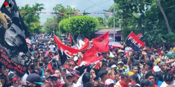 Miles de Sandinistas caminaron en Nicaragua en saludo al 44/19 Julio Victorioso