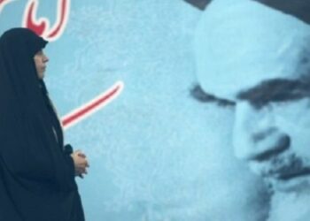 Tribunal iraní condena a EE.UU. a multa por intento de golpe