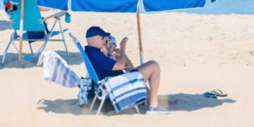 Insólito: Biden ha pasado casi el 40 % de su mandato de vacaciones