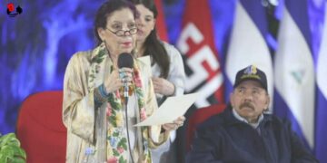 Compañera Rosario Murillo después del Acto del 44 Aniversario de la Policía Nacional de Nicaragua