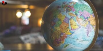 Democracia y relaciones internacionales hacia la  descolonización definitiva