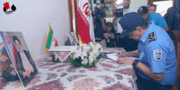 Firman Libro de Condolencias por fallecimiento del Presidente de Irán Ebrahim Raisi y su Comitiva