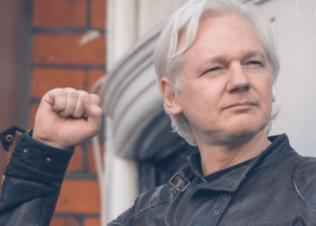 ¡La Verdad Siempre a Luz!