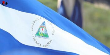 ¡Vamos adelante! ¡Siempre Más Allá!