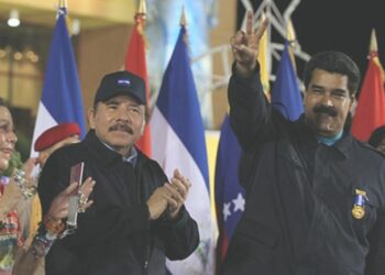 ¡Y se alcen los Pueblos!