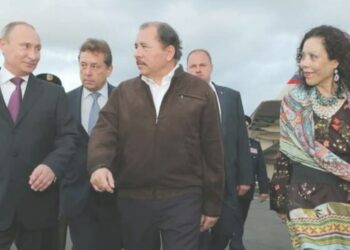 Presidente Vladimir Putin saluda al Comandante Daniel en su Cumpleaños