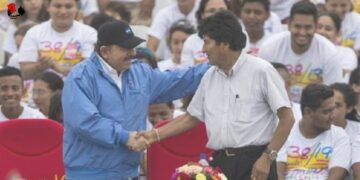 Compañero Evo Morales felicita al Comandante Daniel Ortega: «Feliz cumpleaños y un fuerte abrazo»