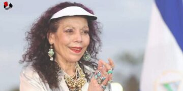 ¡Siempre Más Allá! Avanzando en Revolución