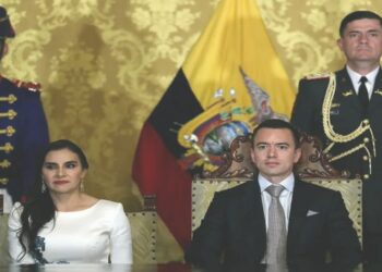 Apagones, inseguridad y protestas marcan el primer año del neoliberal Daniel Noboa en Ecuador