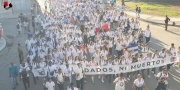 Marchan en Cuba en homenaje a estudiantes de Medicina asesinados por el colonialismo español