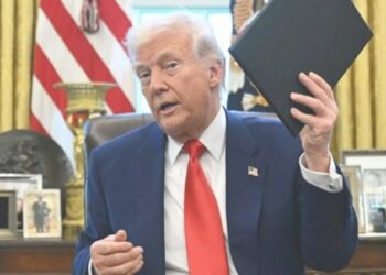 “Guerra cognitiva” y aranceles: Cobrar y castigar