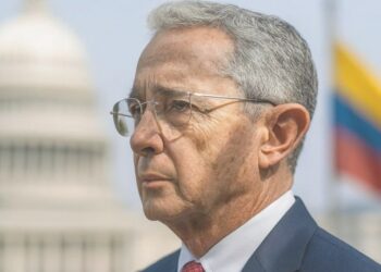 Uribe condenado: la jaula dorada del Matarife y la continuidad del régimen