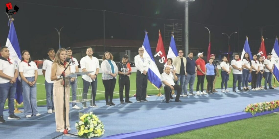 Juventud entrega a las familias nicaragüenses el Estadio “Chocorrón” Buitrago