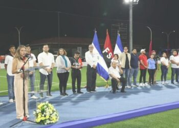 Juventud entrega a las familias nicaragüenses el Estadio “Chocorrón” Buitrago