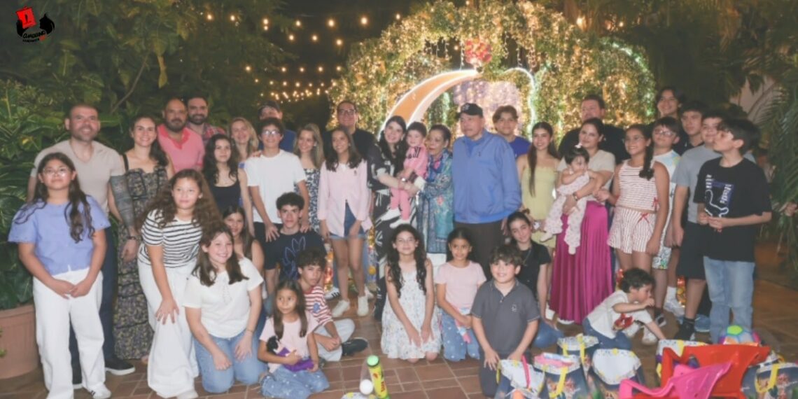 Comandante Daniel Ortega y Compañera Rosario Murillo celebran la Purísima en unión familiar