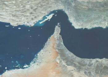 Irán abre el estrecho de Ormuz