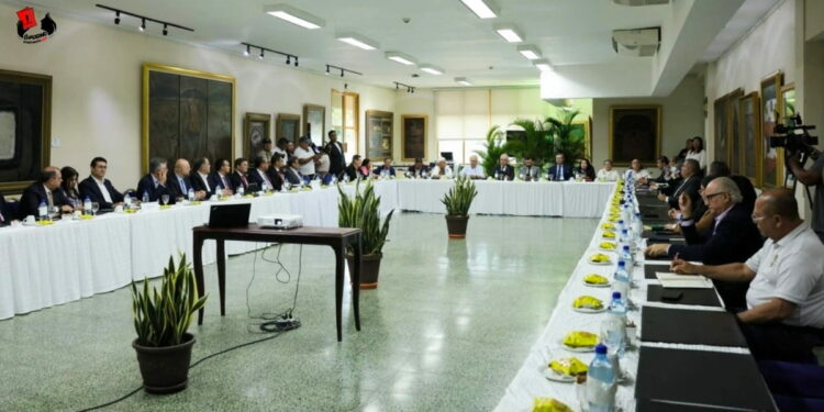 Sector financiero y bancario de Nicaragua participa en consultas sobre la reforma parcial a la Constitución Política